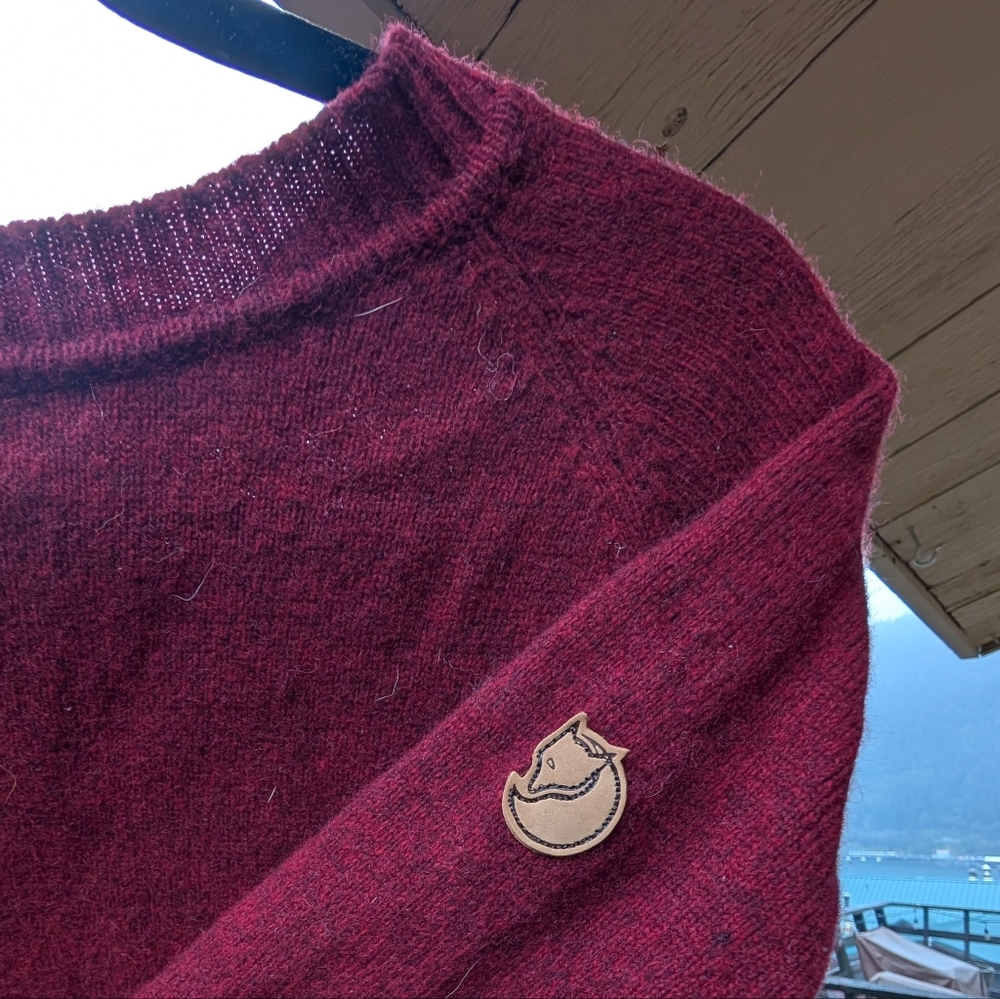 Fjallraven Burgundy Sweater (70% Wool/30% Polyester And Other Fibers)